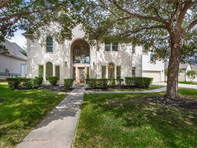 686 Edgewood Dr