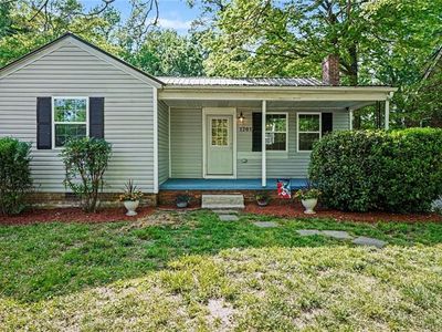 1205 Denny St