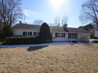 951 West Walworth AVENUE