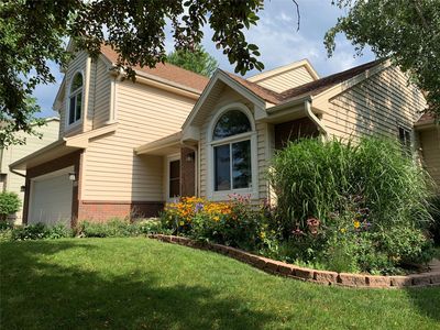 8209 Sharon Dr
