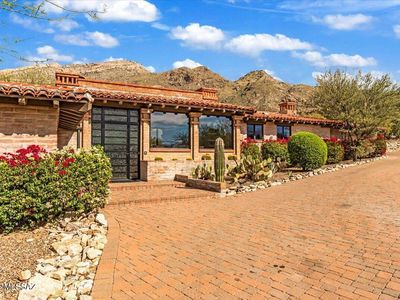 6701 N Saint Andrews Dr