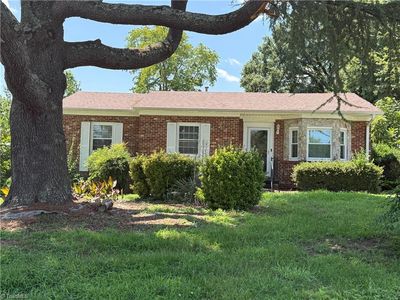 2201 Woodberry Dr