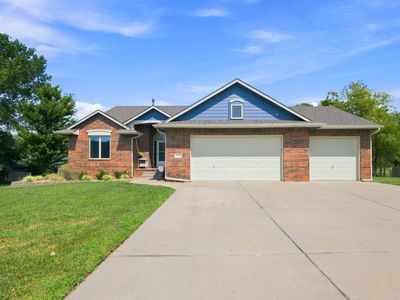 1303 S Ravenwood Ct