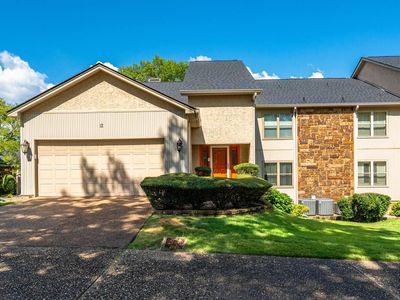 211 Brown St APT 12