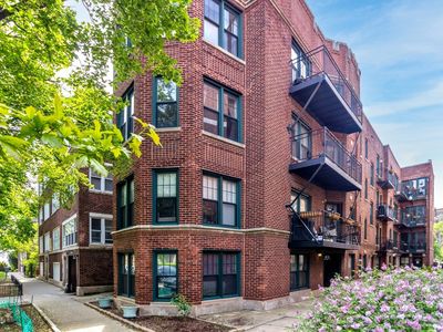 1239 W Jarvis Ave APT 3