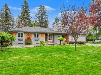 2088 Crestline Cir