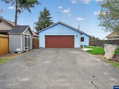 817 2nd Ave