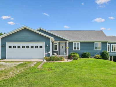 1055 Highway G76