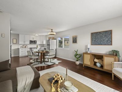 4477 Mentone St Unit 211