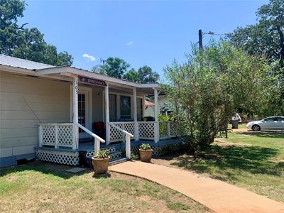 Property at 105 Tom Tom, Smithville, TX