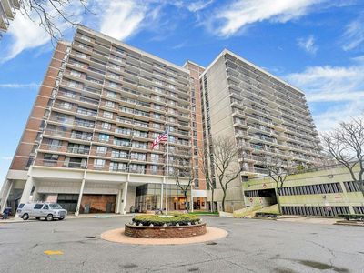 152-18 Union Turnpike #12E