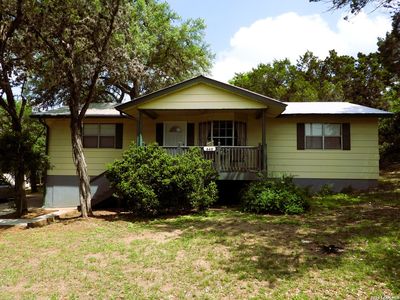 Property at 448 White Bass Dr, Lakehills, TX