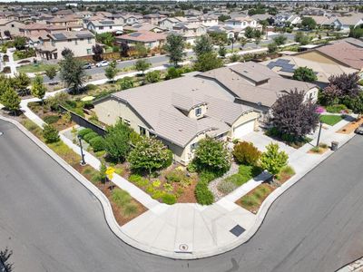 2220 Russell Cir