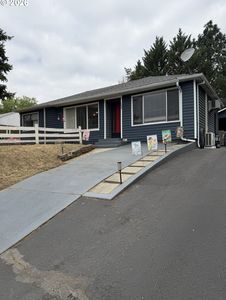 1038 N Myrtle Rd