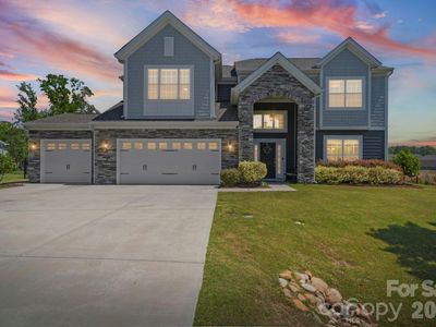 275 Bouchard Dr