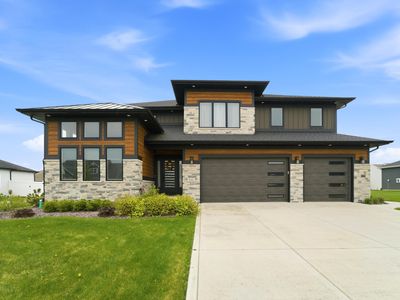 9343 Iris Dr