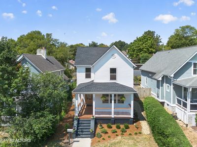 207 E Anderson Ave