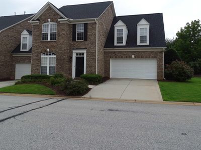 2 Everleigh Ct