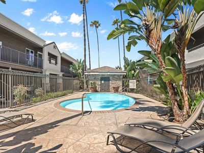 800 N Mollison Ave Unit 10