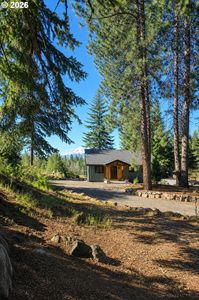 19 Lava Rd