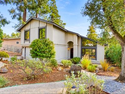 12327 Elizabeth Way