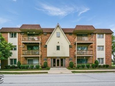 6655 172nd St APT 2A