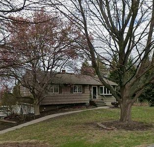 5 Mott Dr