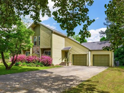 8026 Savannah Ln
