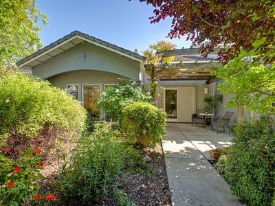 2364 Glacier Pl