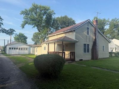 751 W Walnut St