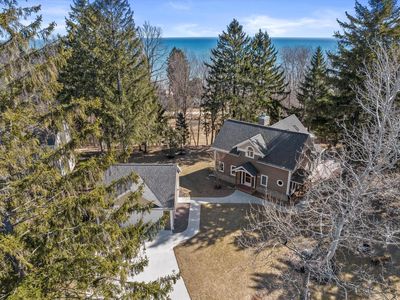 4984 Lake Bluff ROAD