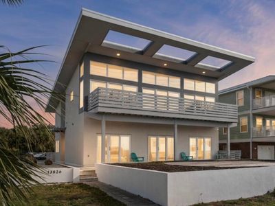 13826 Front Beach Rd