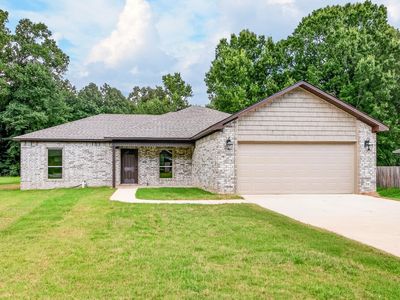 38 Shamsie Dr