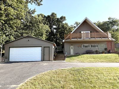 700 W Webster St
