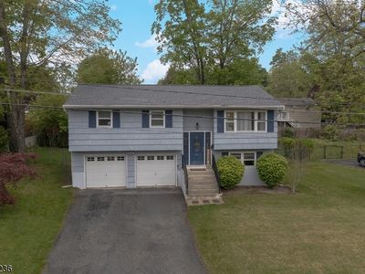 Property at 10 Birch Dr, Newton, NJ
