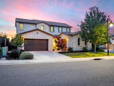 800 Lazy Creek Dr