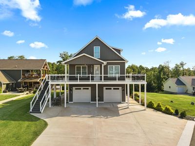 369 Sherwood Dr