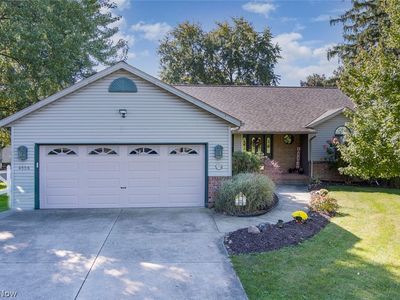 4526 Center Rd