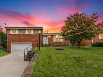 4557 Mapledale Dr