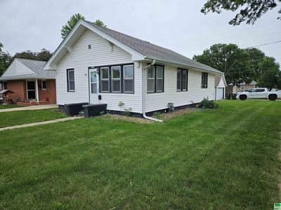 2100 Metropolitan St