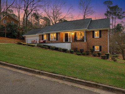 1005 Campbellton Dr