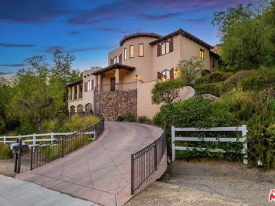 55 Coolwater Rd