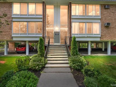 32030 Grand River Ave Unit 36