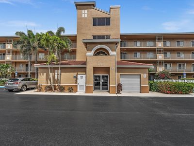 12511 Imperial Isle Drive #402