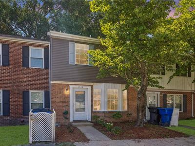 1142 Clear Springs Rd