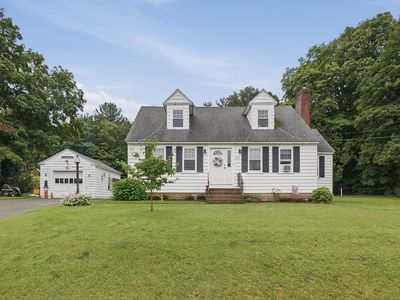 158 Oakham Rd
