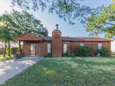 Property at 917 Highway Ave, Sunray, TX