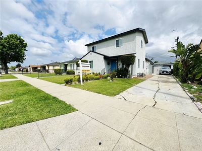 1857 W 94th Pl