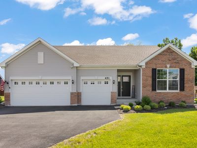 451 Parkside Ln