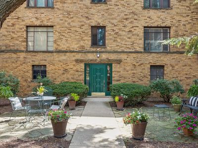1535 Monroe Ave APT 2